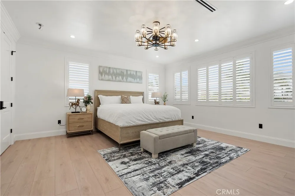 21861 Vacation Ln Lane Huntington Beach, CA 92646