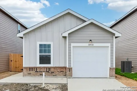 833 Barnacle Court
