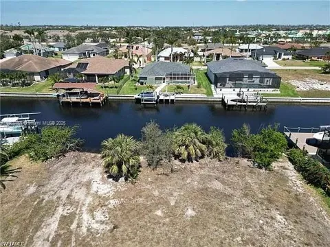 2527 SW 25TH TER