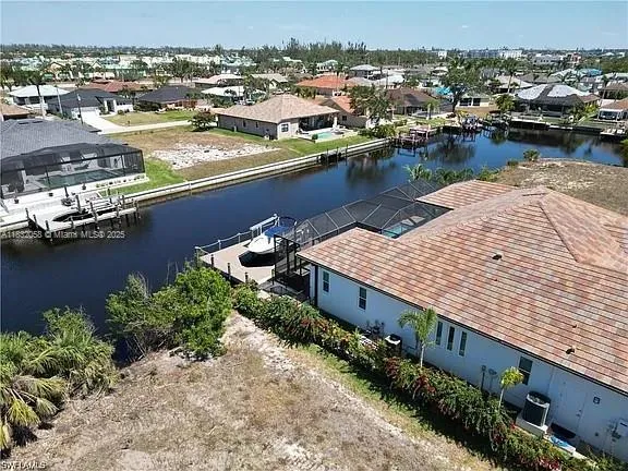 2527 SW 25TH TER Cape Coral, FL 33914