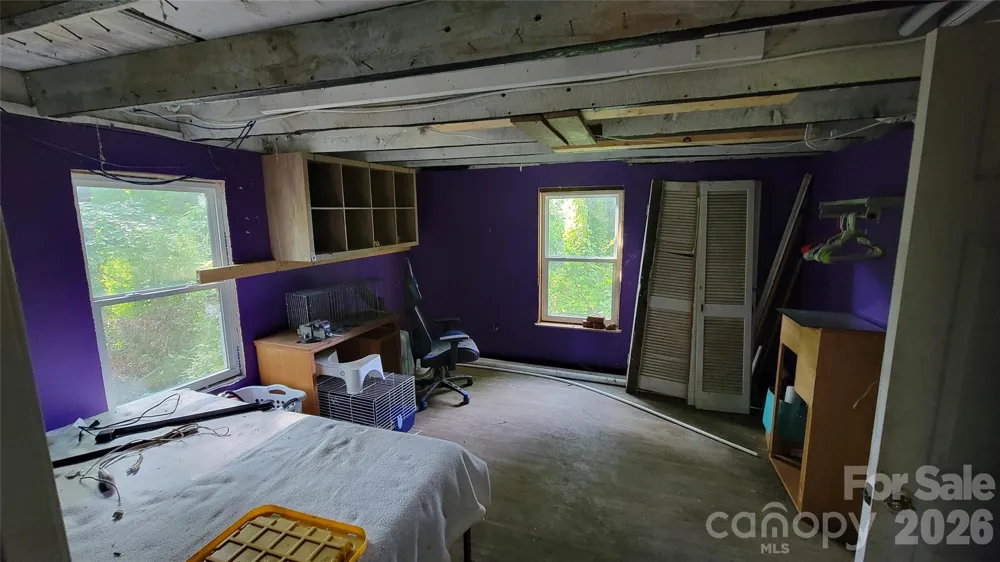 160 Cleveland Road Tryon, NC 28782