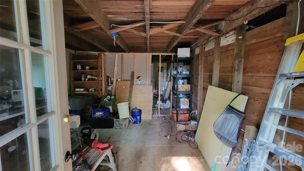 160 Cleveland Road Tryon, NC 28782