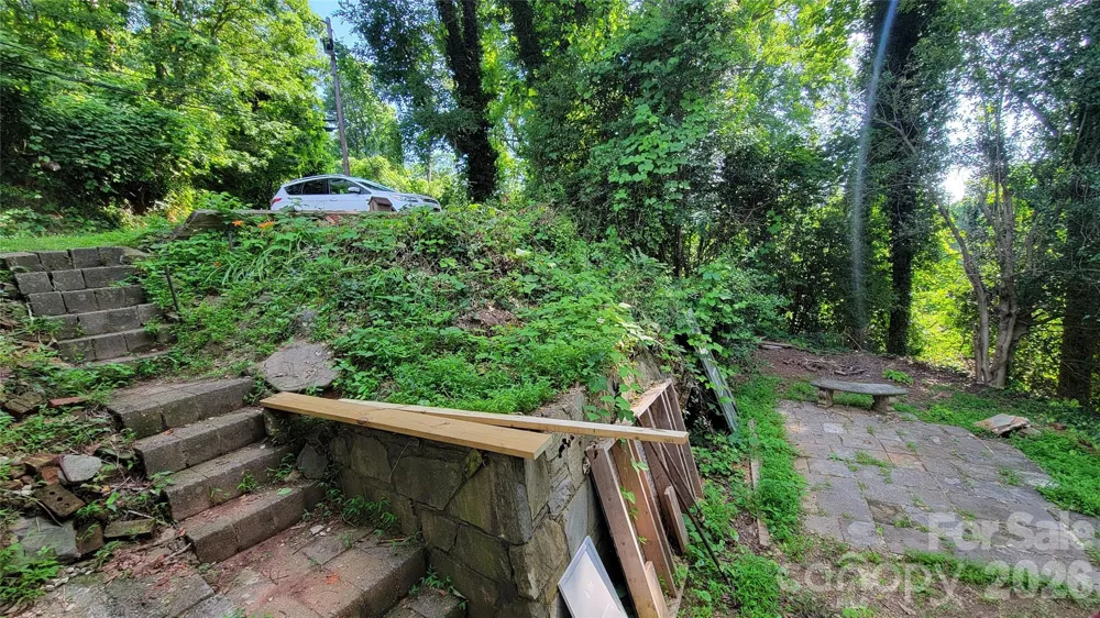 160 Cleveland Road Tryon, NC 28782