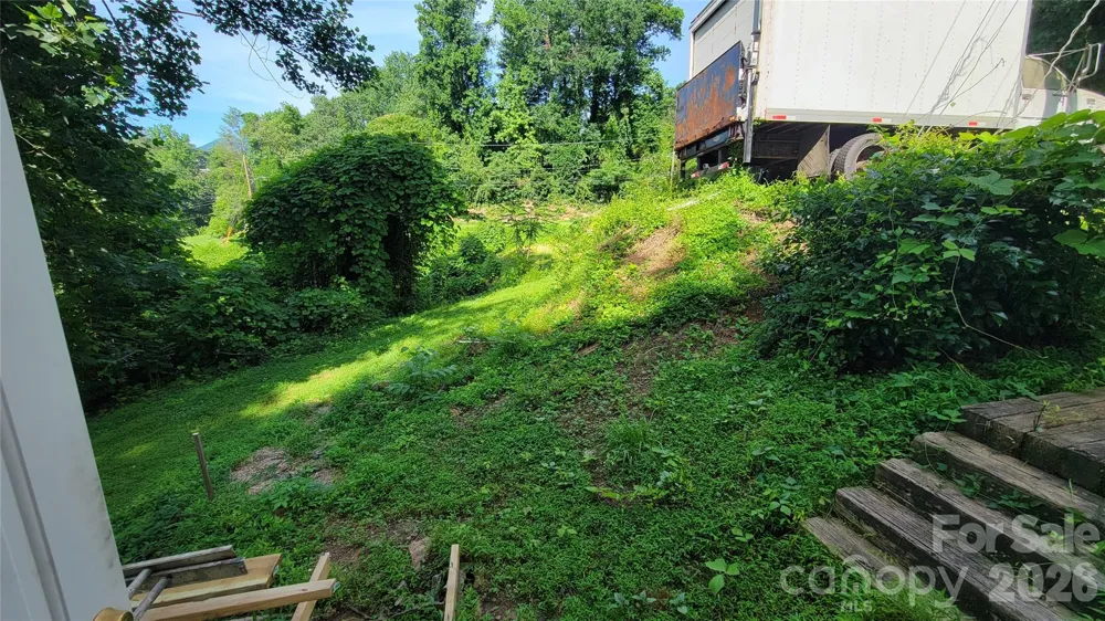 160 Cleveland Road Tryon, NC 28782