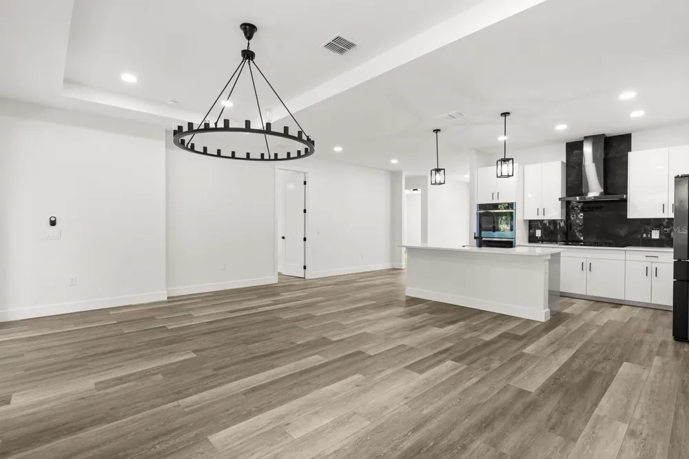 321 WATER SHORE DRIVE Leesburg, FL 34748