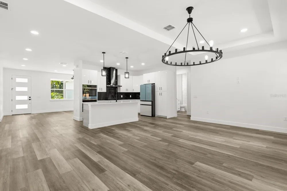 321 WATER SHORE DRIVE Leesburg, FL 34748