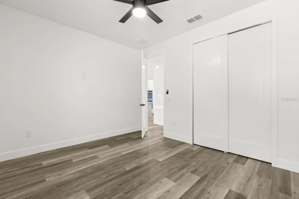 321 WATER SHORE DRIVE Leesburg, FL 34748