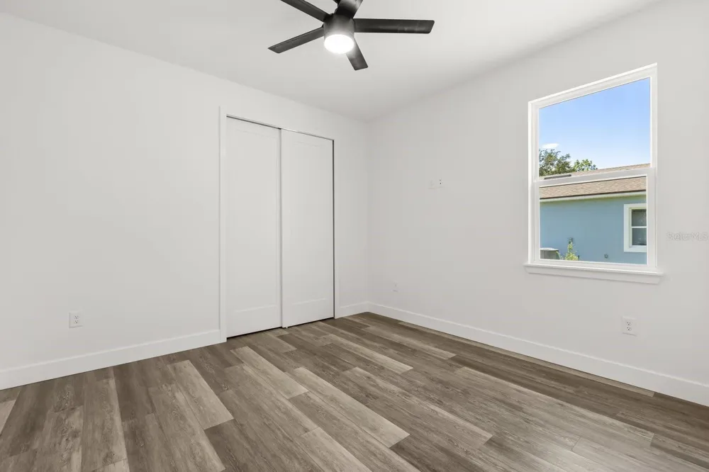 321 WATER SHORE DRIVE Leesburg, FL 34748