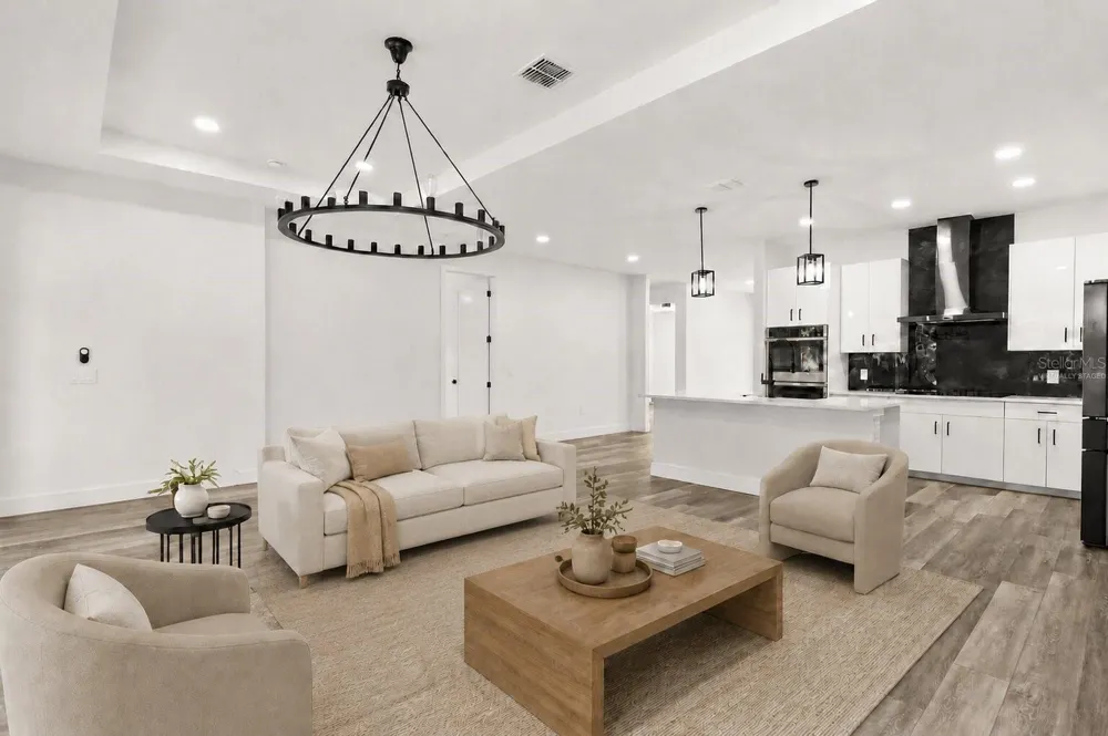 321 WATER SHORE DRIVE Leesburg, FL 34748