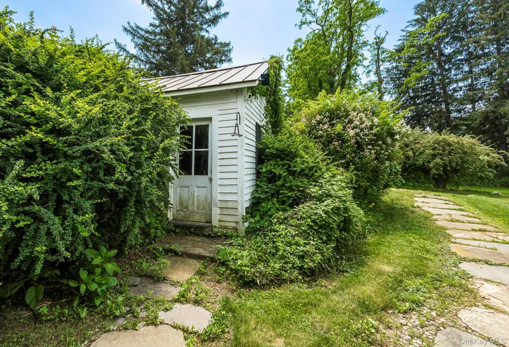 7668 Route 82 Pine Plains, NY 12567