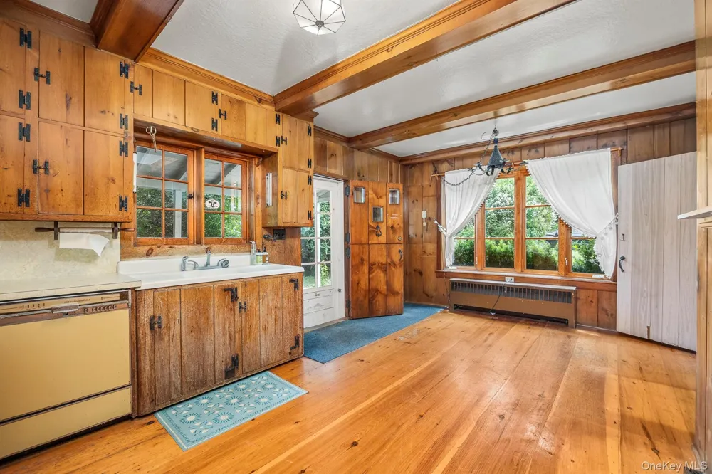 7668 Route 82 Pine Plains, NY 12567
