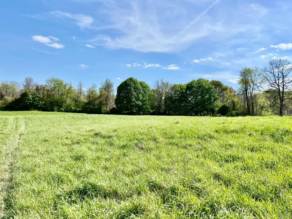 7668 Route 82 Pine Plains, NY 12567