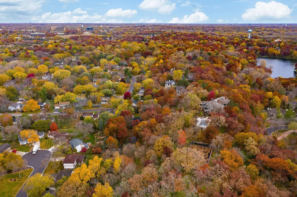 7106 Valley View Road Edina, MN 55439