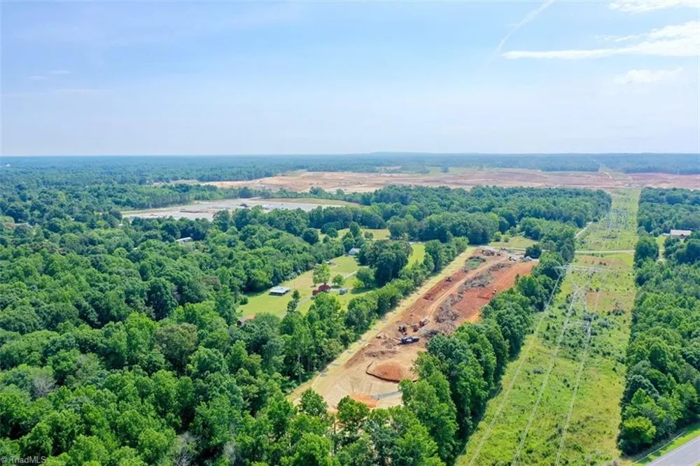 5731 Julian Airport Road Liberty, NC 27298