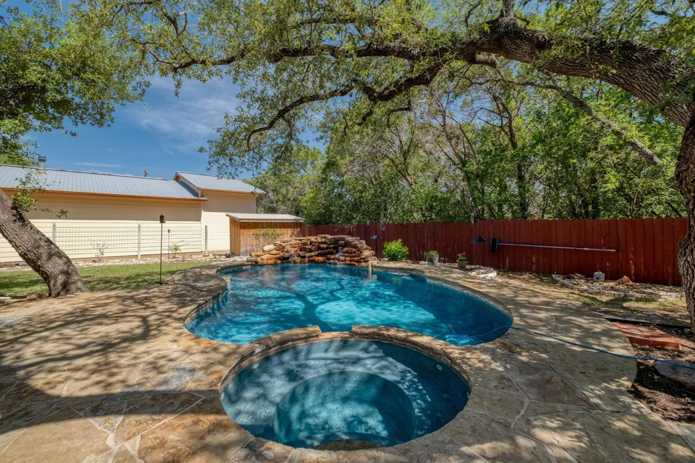 7600 Deer Run Leander, TX 78641