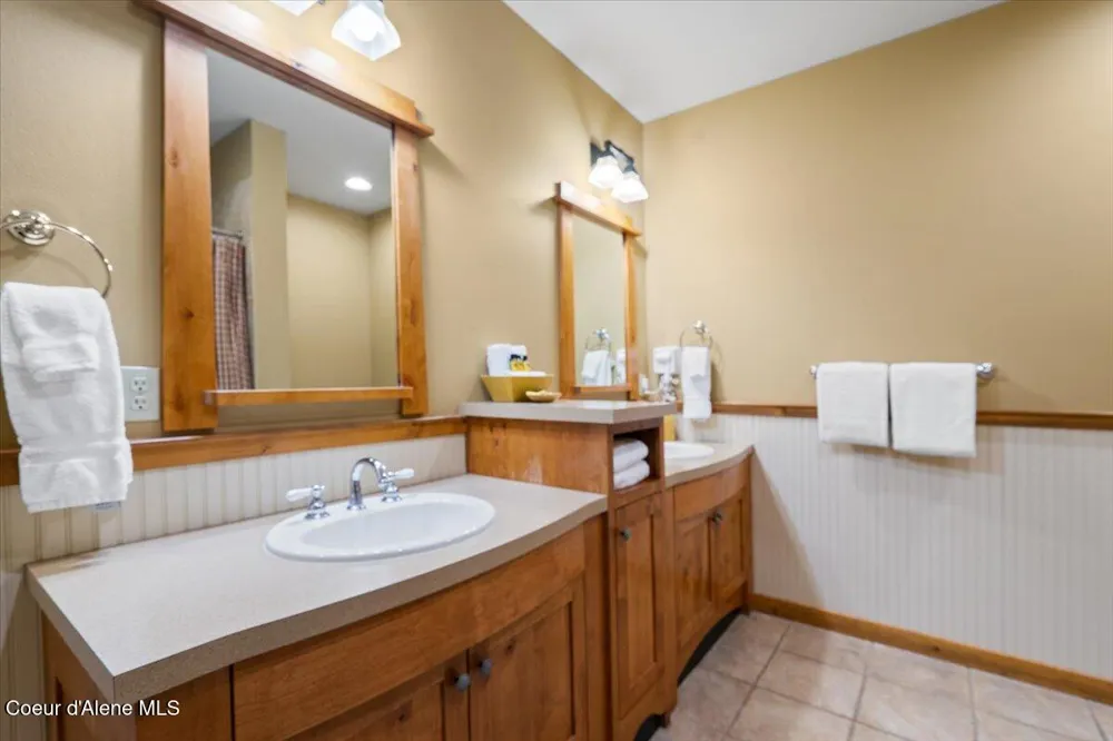 602 Bunker Avenue #222 Kellogg, ID 83837