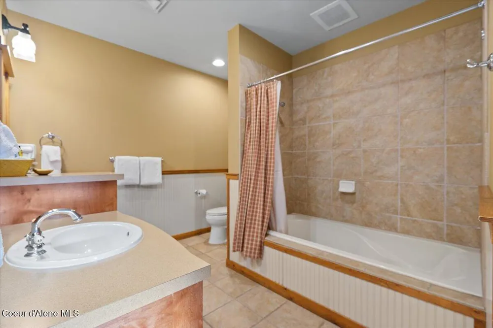 602 Bunker Avenue #222 Kellogg, ID 83837