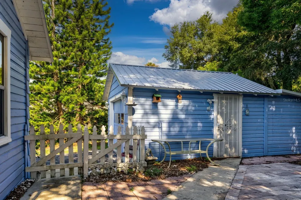 401 E 9TH AVENUE Mount Dora, FL 32757