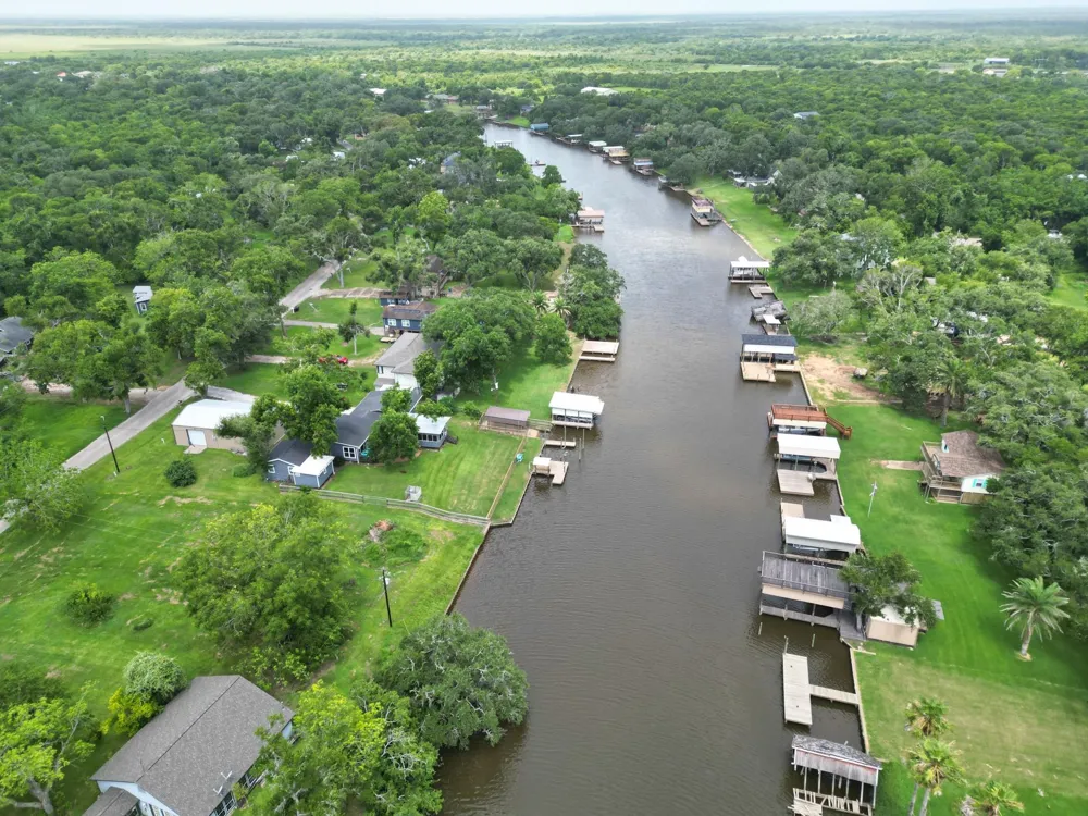 136 Pr 652 Sargent, TX 77414
