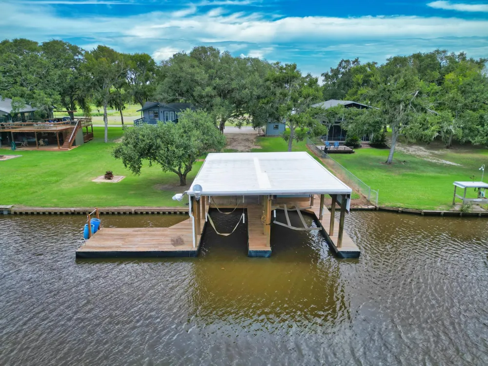 136 Pr 652 Sargent, TX 77414
