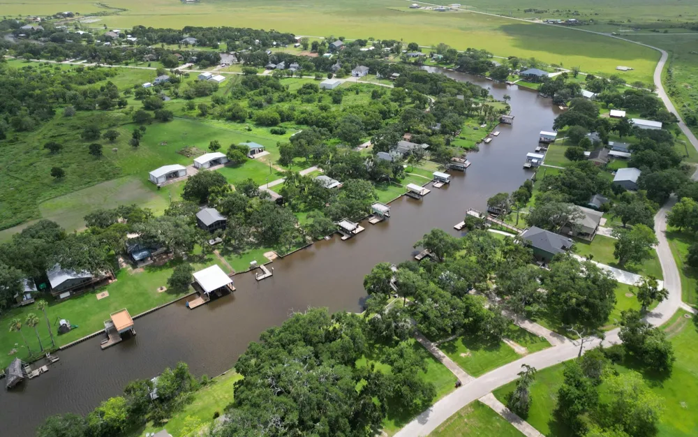 136 Pr 652 Sargent, TX 77414
