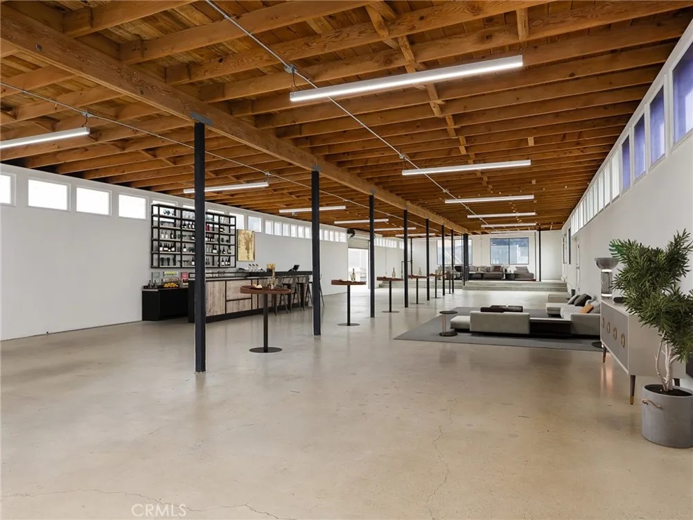 805 E El Segundo Boulevard El Segundo, CA 90245