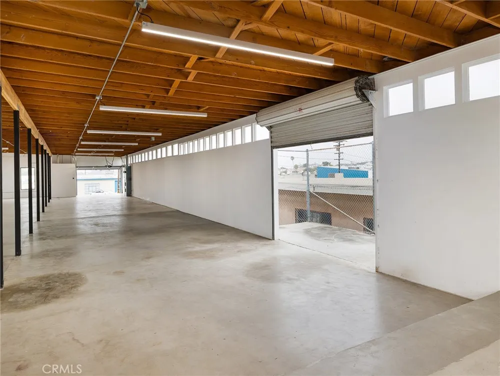 805 E El Segundo Boulevard El Segundo, CA 90245