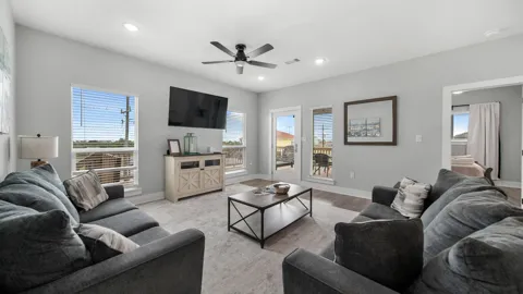 991 Seadrift Drive