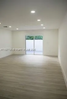 972 18th Ct Hollywood, FL 33020