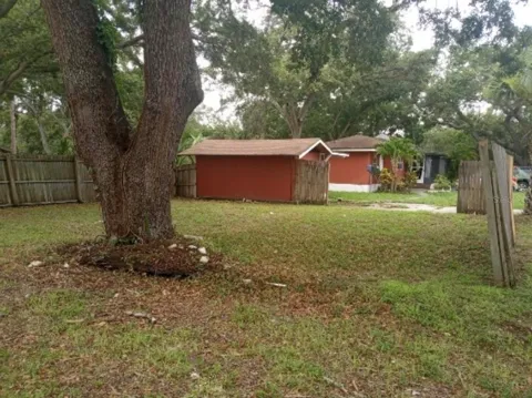 1001 PINELLAS STREET