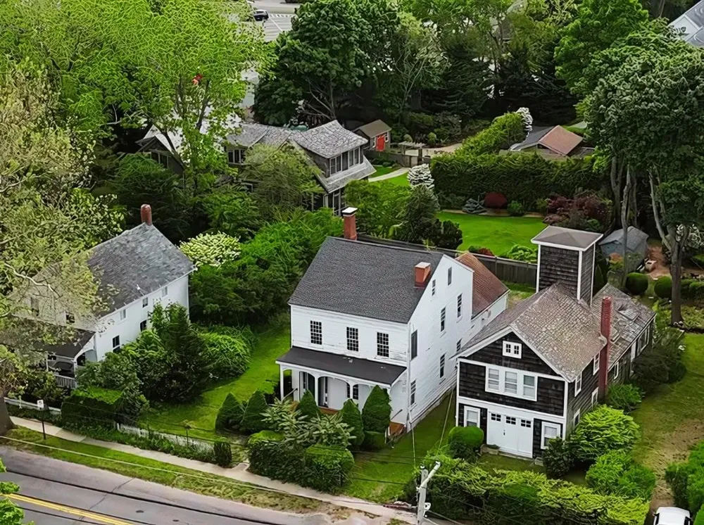 352 Main Street Sag Harbor, NY 11963