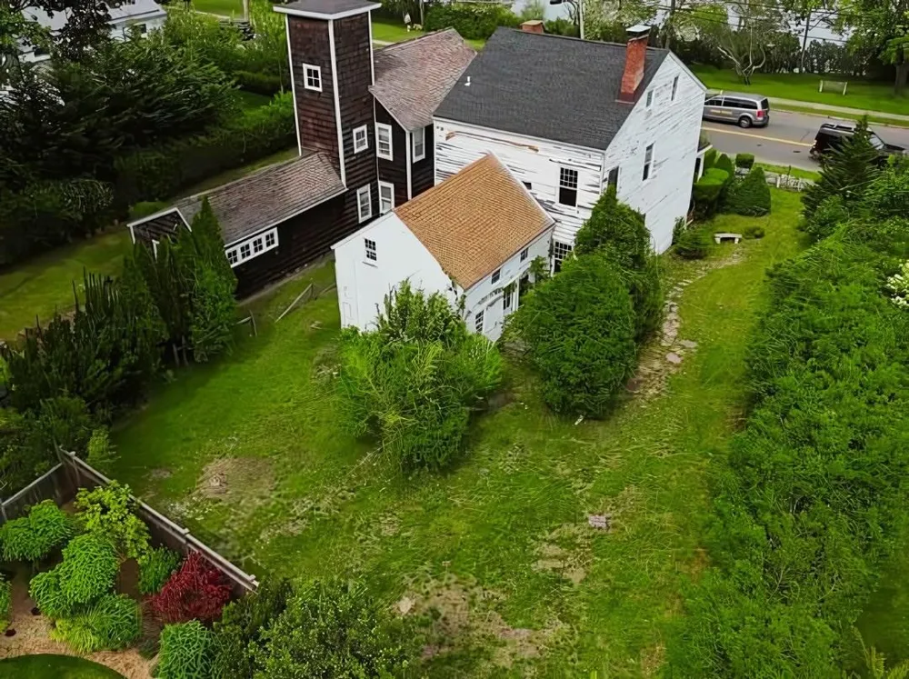 352 Main Street Sag Harbor, NY 11963