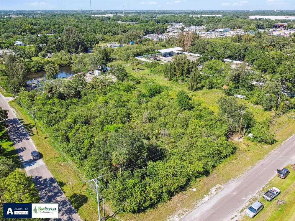 4713 EL CAMINO BLANCO BOULEVARD Tampa, FL 33619