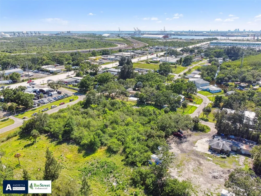 4713 EL CAMINO BLANCO BOULEVARD Tampa, FL 33619