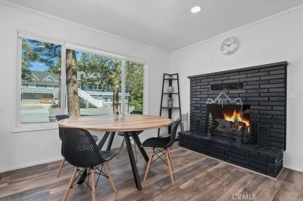 560 Edgemoor #1 Big Bear Lake, CA 92315