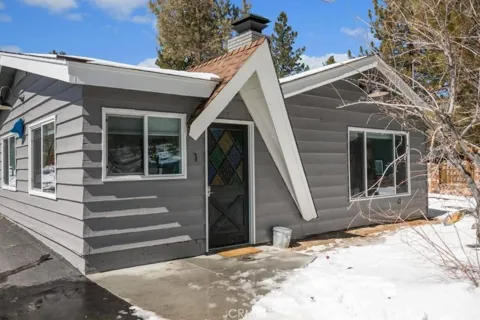 560 Edgemoor #1