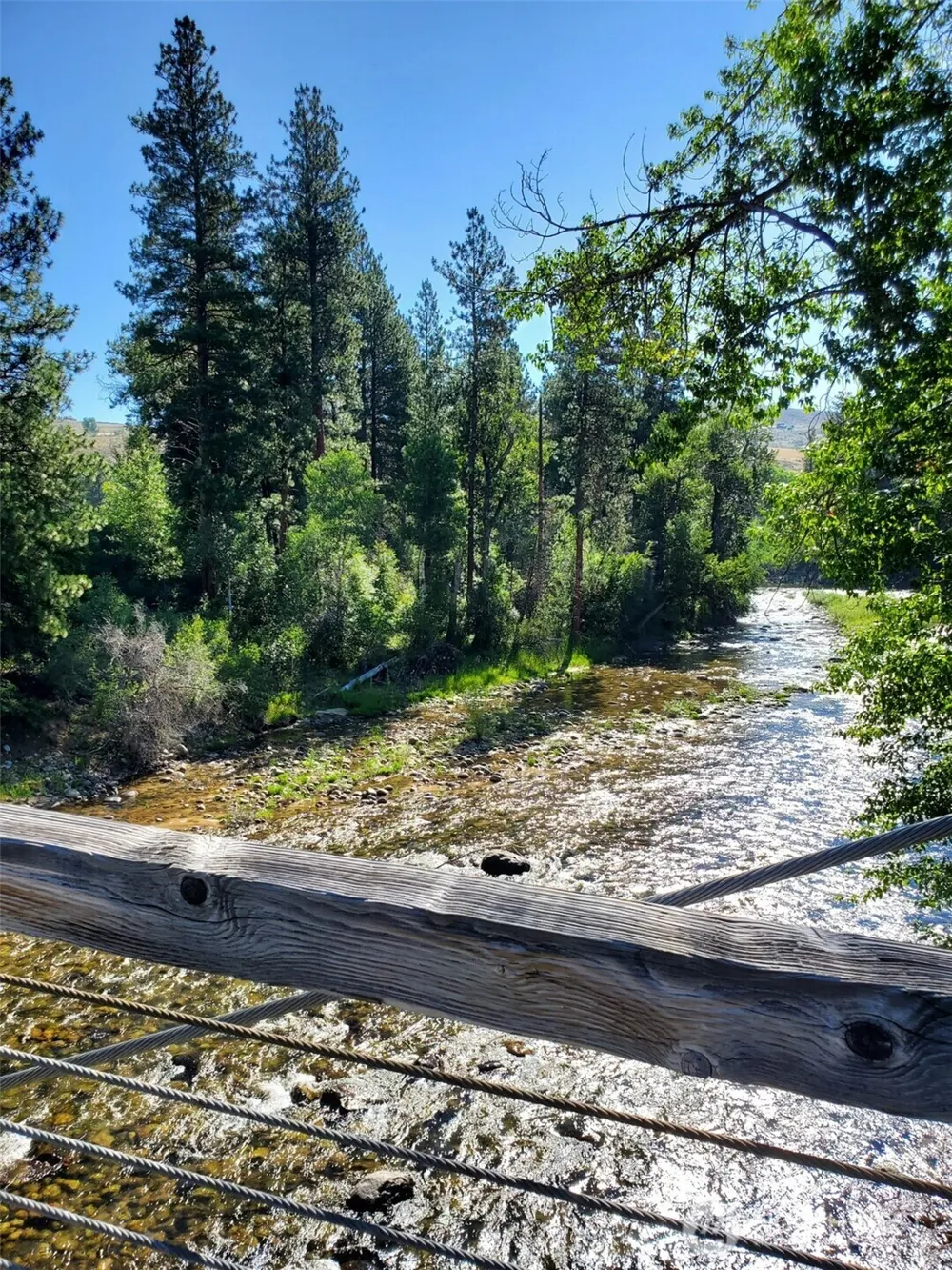 615 Pine Loop Winthrop, WA 98862