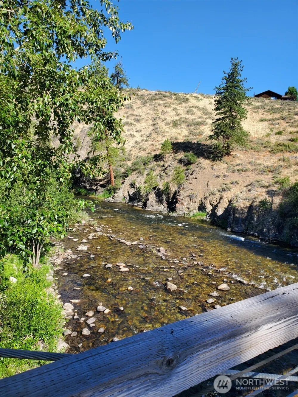 615 Pine Loop Winthrop, WA 98862