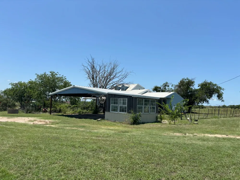 1720 County Road 276 Bertram, TX 78605