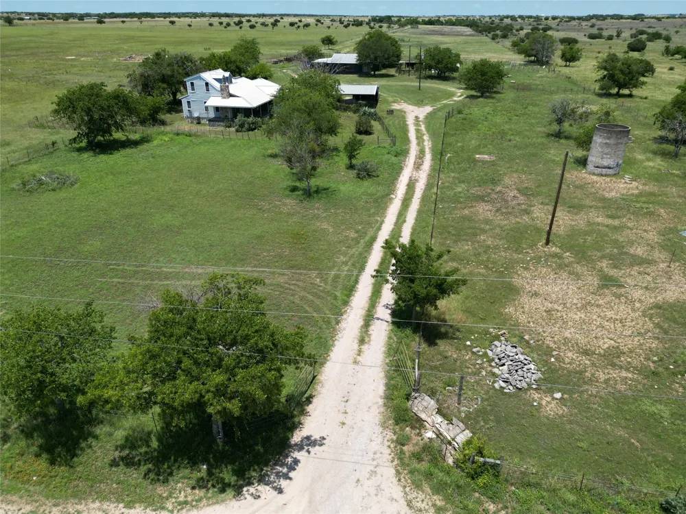 1720 County Road 276 Bertram, TX 78605