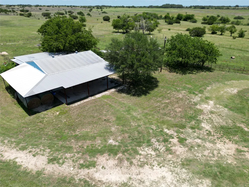 1720 County Road 276 Bertram, TX 78605
