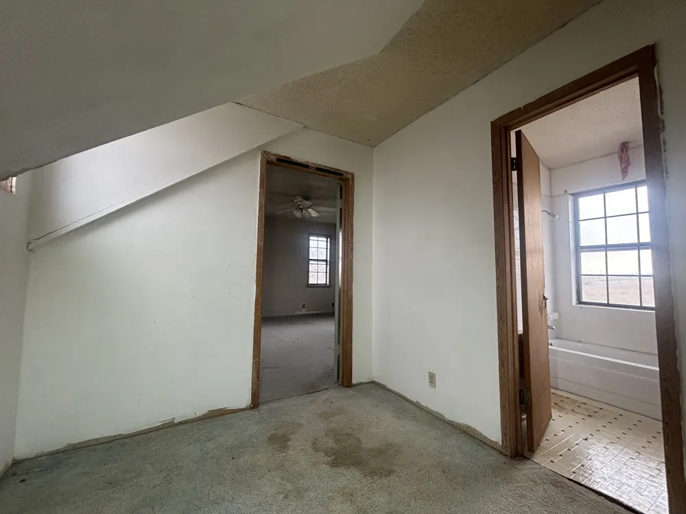 1720 County Road 276 Bertram, TX 78605