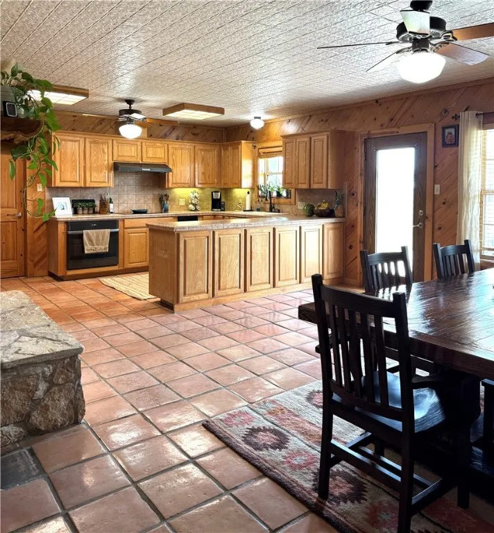 5567 County Road 1441 Mathis, TX 78368