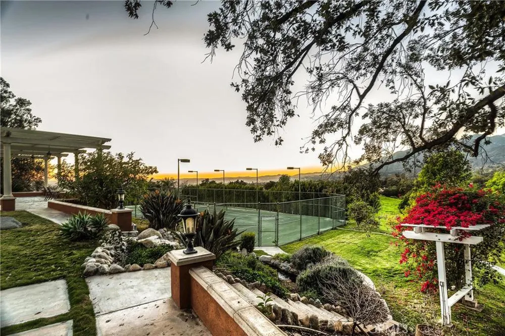 682 Deodar Lane Bradbury, CA 91008