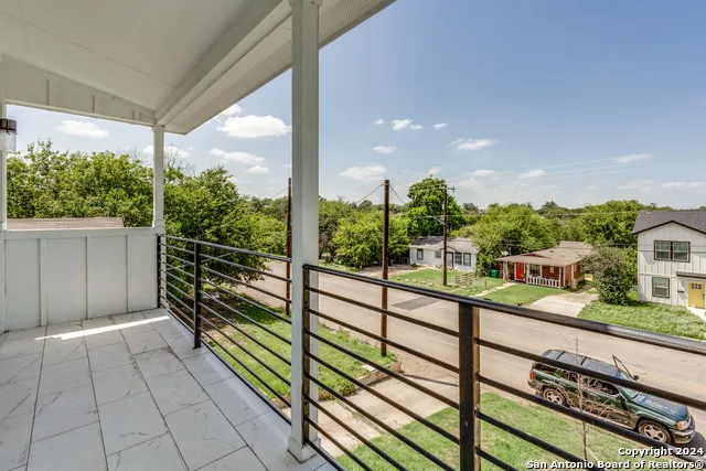 2638 E COMMERCE ST San Antonio, TX 78203