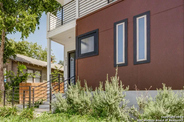 2638 E COMMERCE ST San Antonio, TX 78203