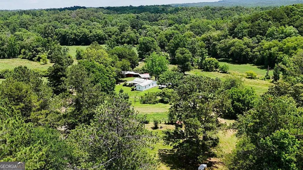 400 Kelley RD Tallapoosa, GA 30176