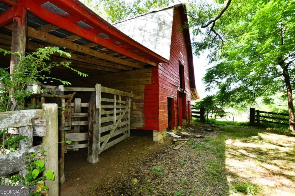400 Kelley RD Tallapoosa, GA 30176