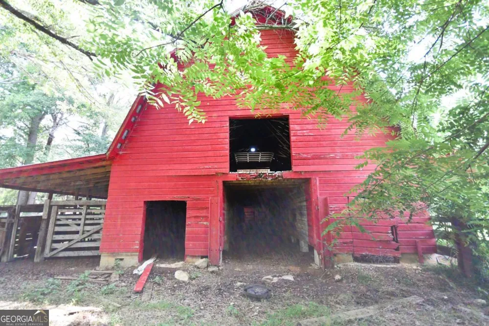 400 Kelley RD Tallapoosa, GA 30176