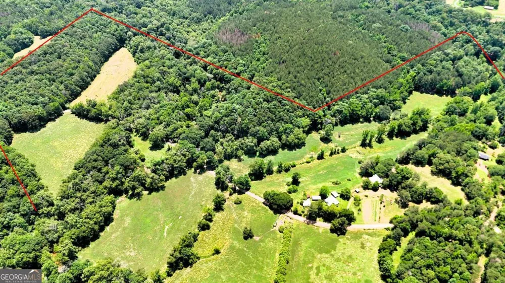 400 Kelley RD Tallapoosa, GA 30176